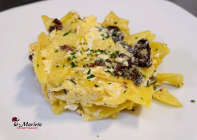 Revuelto patatas huevos y butifarra,Restaurante La Marieta, Mollet del Valles, Barcelona
