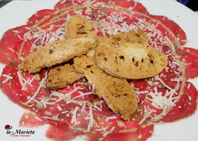 Restaurante La Marieta, Carpaccio de buey.Ambiente íntimo y familiar, aniversarios,cenas románticas, cenas y celebraciones en Mollet del Vallès, Barcelona